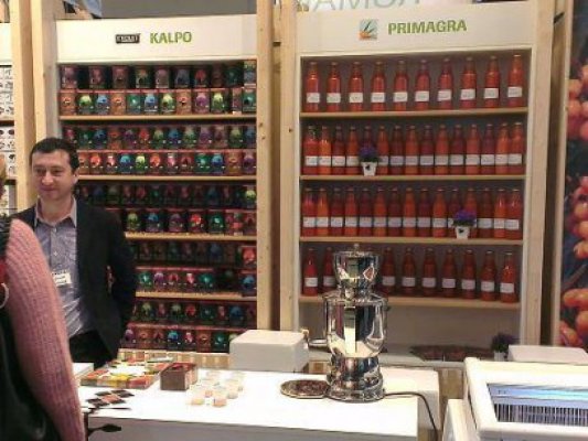Doi antreprenori din Pietroasele vor să cucerească America cu ceaiuri bio şi nu cu vin